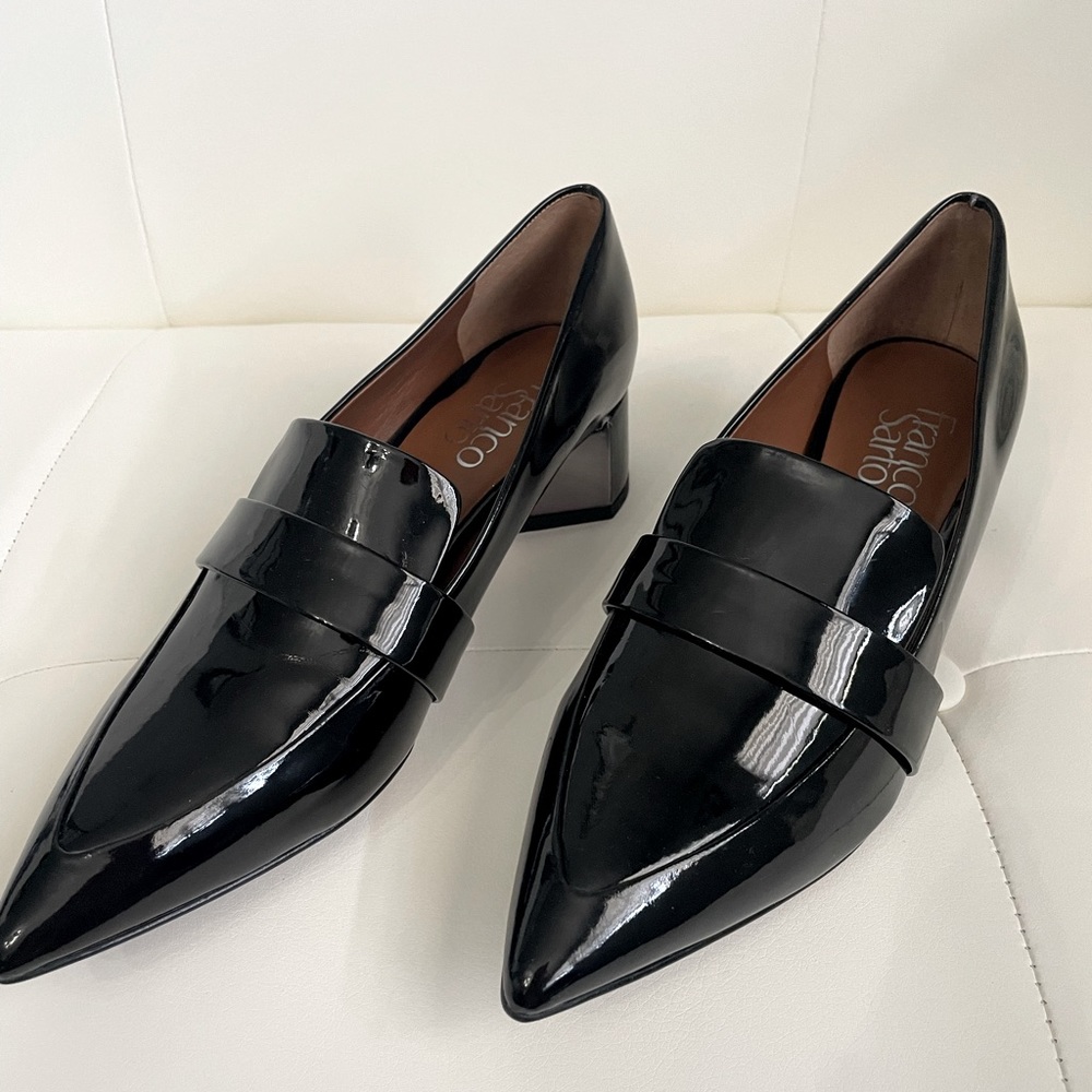 Franco Sarto black patten leather point toe shoes, size 6